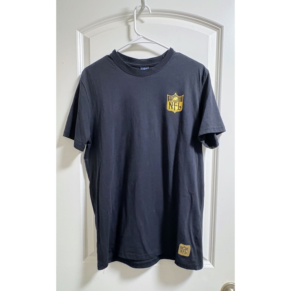 NFL T Shirt Black With Reflective Gold Color Men’s‎ Size Medium EUC